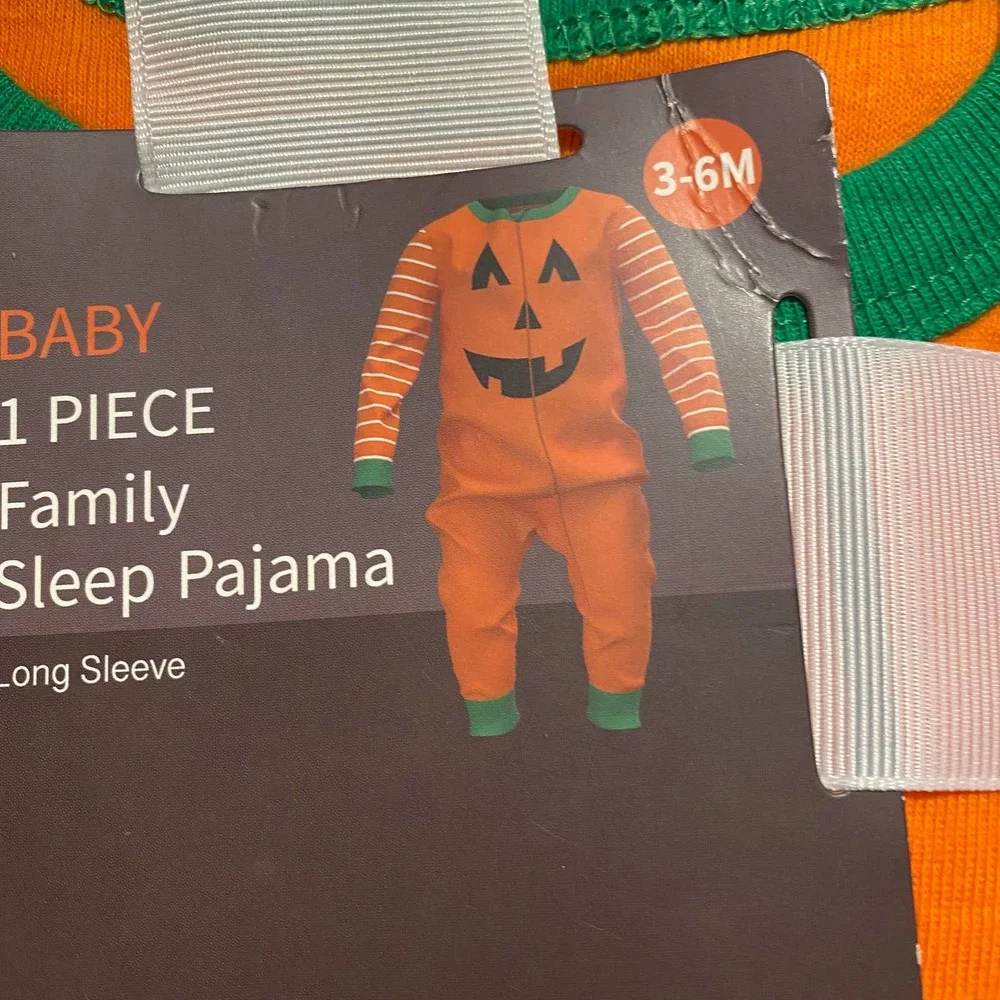 NWT Target Baby One Piece Halloween Pumpkin Halloween Pajama (3-6 Months)